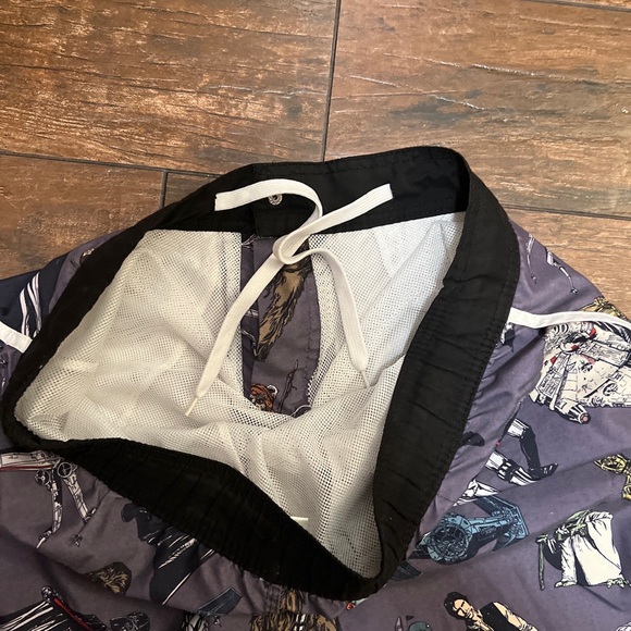 Vintage Star Wars pool shorts - Picture 2 of 4